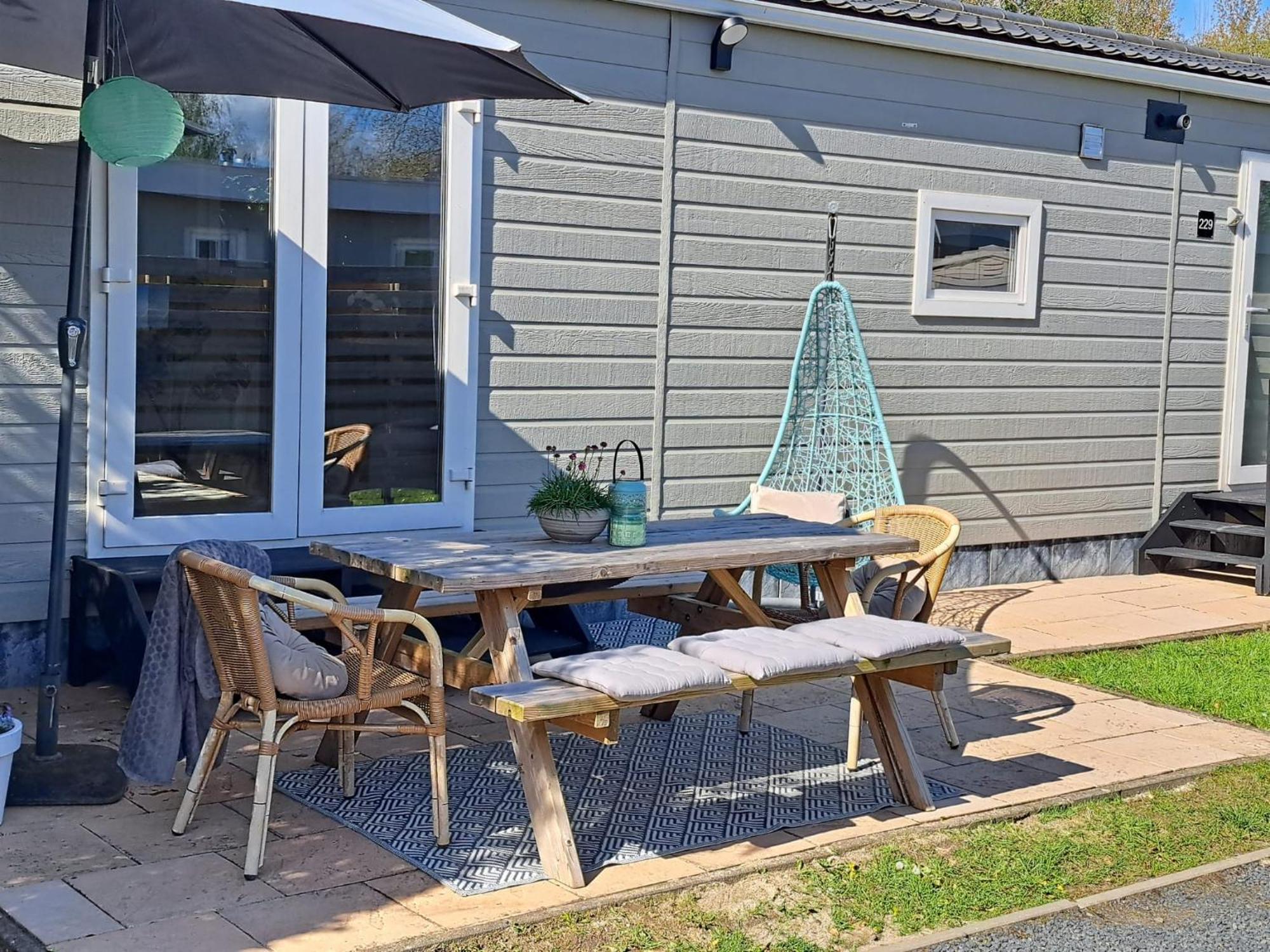 In Hartje Zeeland, Vlakbij Zeeuwe Kust Vp011 Heinkenszand