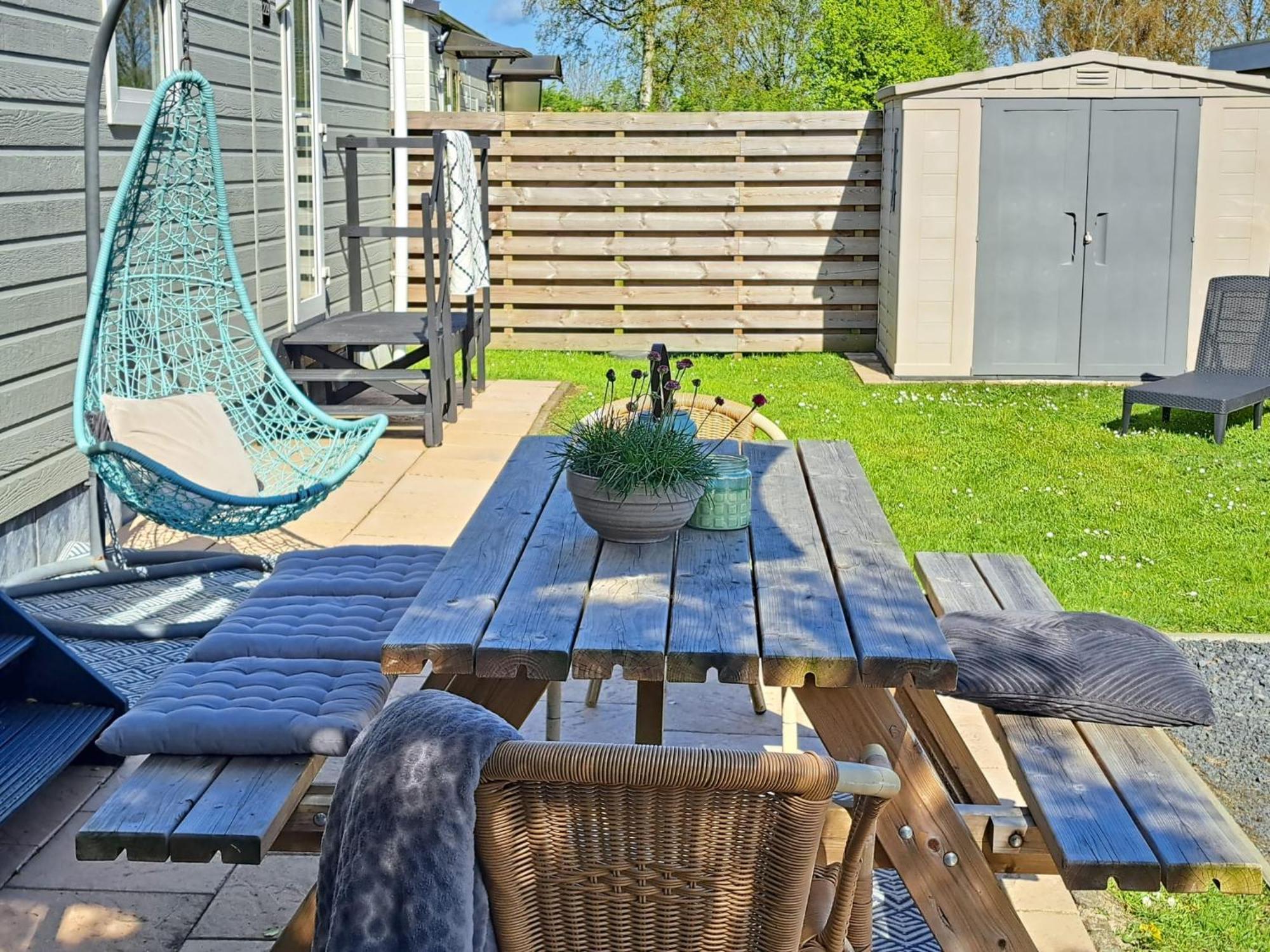 In Hartje Zeeland, Vlakbij Zeeuwe Kust Vp011 Heinkenszand